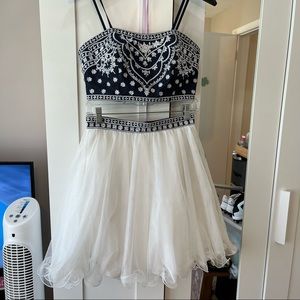 Camille La Vie 2 Piece Dress Size 7